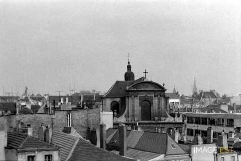 Sur les toits de la place Saint-Louis (Metz)